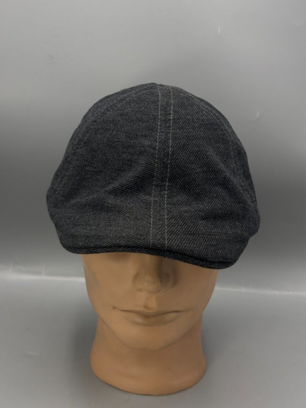 Van Heusen Flat Hat Mens M/L Gray Casual Outdoor Everyday Wear Newsboy Cap